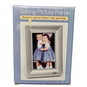 JCPenny's Talking Picture Vintage 3 1/2 x 5 Photo Frame Record Special Greetings